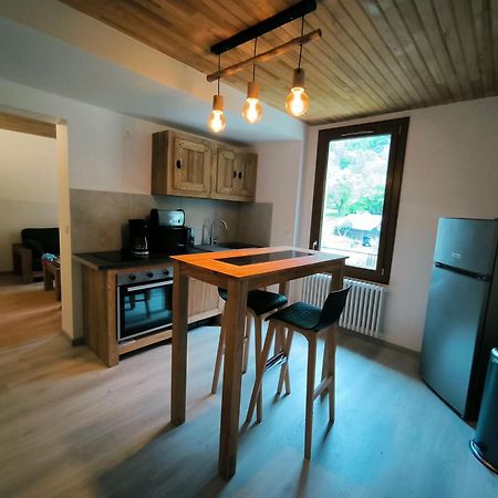Gite Loubet Saint-Jacques-en-Valgodemard エクステリア 写真